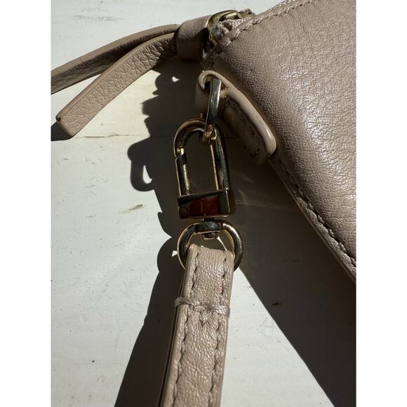 Tory Burch Britten Zip Pouch Tan Pebbled Leather Wristlet Wallet Wrist Strap - Picture 4 of 10